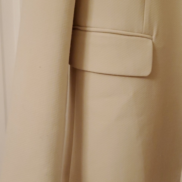 Theory Gregie Pioneer Coat in Cream - Picture 4 of 8